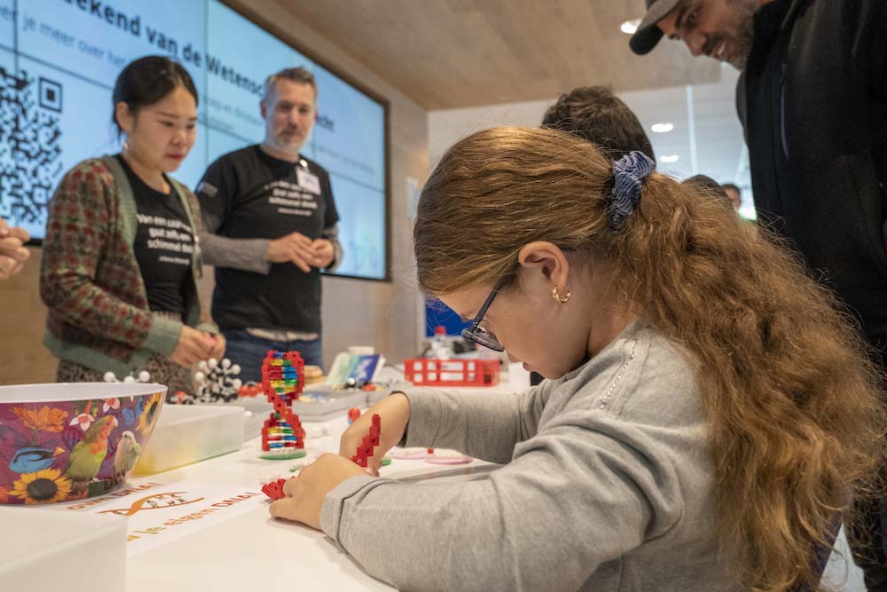 01-10-2022: Weekend van de Wetenschap - Hubrecht Institute - fotograaf Thijs Rooimans